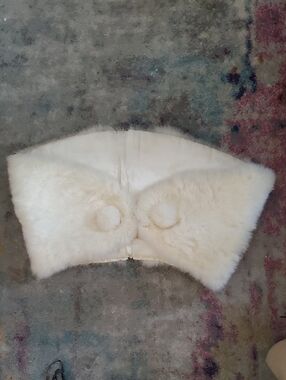 Vintage Genuine Rabbit Fur Shoulder Stole with Pom Details